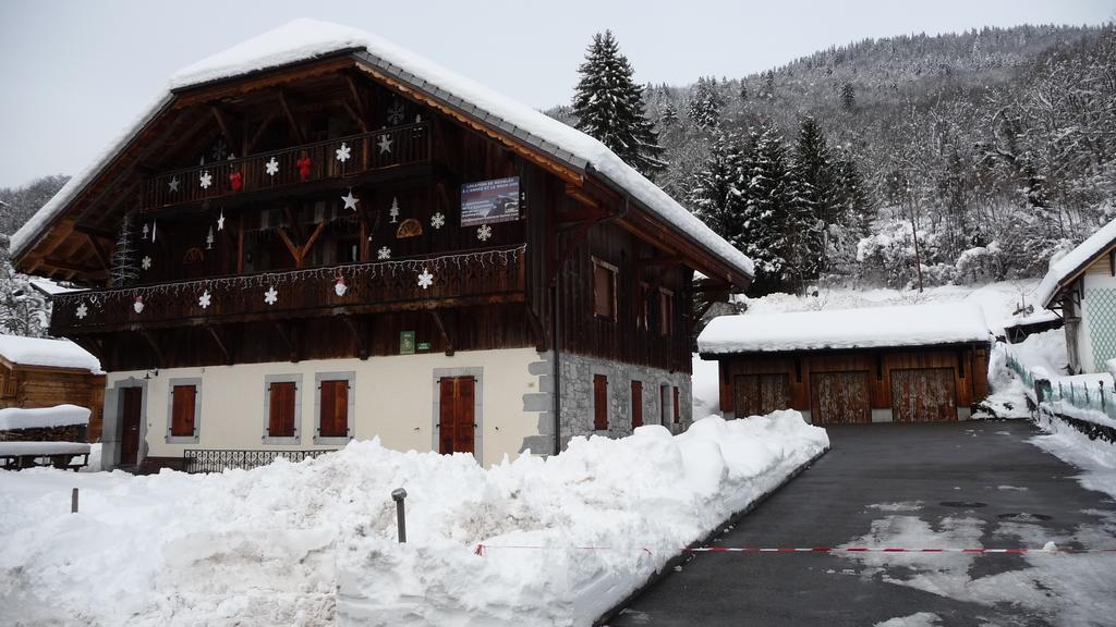 La Ferme De Sous-Lachat Samoëns Εξωτερικό φωτογραφία