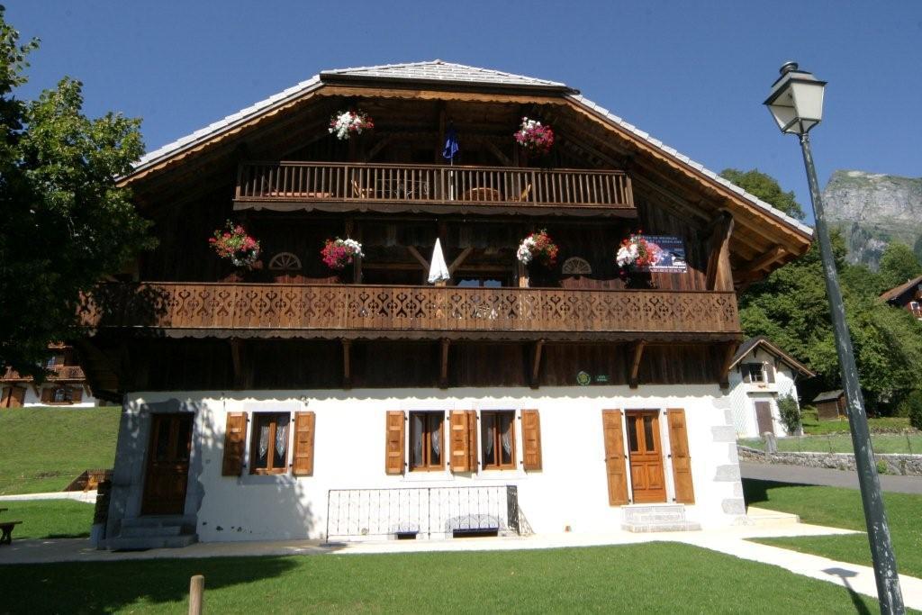 La Ferme De Sous-Lachat Samoëns Εξωτερικό φωτογραφία